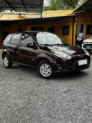 FORD FIESTA 1.6 MPI CLASS HATCH 8V FLEX 4P MANUAL FORD FIESTA 1.6 MPI CLASS HATCH 8V FLEX 4P MANUAL